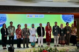 Indonesia mempercepat transisi energi bersih lewat 1,3 GW PLTS