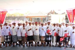 Wabup Made Dirga hadiri upacara Pujawali se-Tabanan