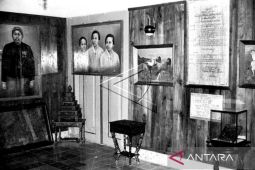 Indonesia tegaskan kontribusi R.A. Kartini lewat pameran di Paris