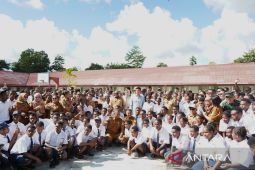 Gibran Rakabuming kunjungi sekolah Sentra Pendidikan Timika
