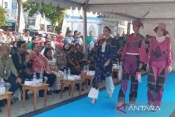 Fashion Show Etnika Moderna BI Siantar, angkat nilai budaya dan ekonomi kerakyatan