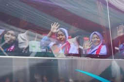 Bupati Karawang lepas keberangkatan jamaah calon haji kloter 4