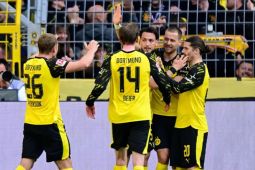 Drama lima gol warnai kemenangan Dortmund atas Frankfurt