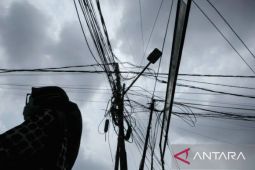 Bupati Karawang sebut penataan jaringan kabel tahap awal di delapan titik