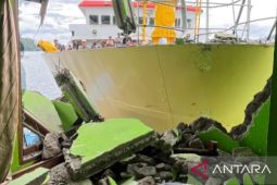 Kapal Pelni tabrak rumah warga di Banda Maluku Tengah, tidak ada korban jiwa