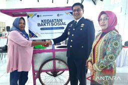 Lapas Gorontalo beri bantuan gerobak UMKM untuk keluarga narapidana