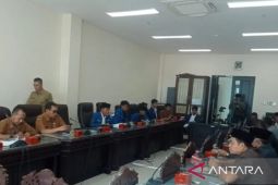Pemkab-DPRD Sumenep cegah kebocoran PAD melalui transaksi elektronik