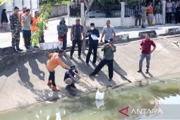 FOTO - Janin bayi ditemukan di Sungai Krueng Doy Banda Aceh