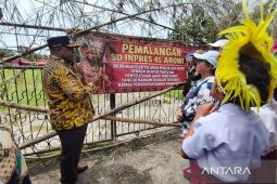 Pemkab Manokwari: Pembayaran hak ulayat lahan SD 45 Arowi bertahap