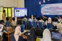 HSU gelar Bimtek desain grafis aparatur desa di Sungai Tabukan