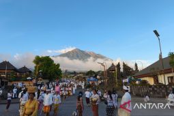 Pura Besakih dan implementasi Tri Hita Karana
