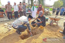MTsN 1 Palas bagun musolla putri, Kakan Kemenag sebut peluang investasi amal jariyah