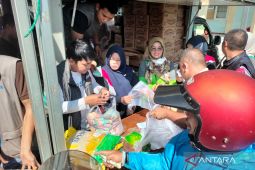 Peringati Hari Buruh, SPSI Rejang Lebong gelar pasar murah sembako
