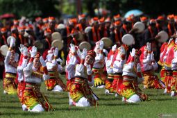 Pertunjukan kolosal Kuntulan Ewon di Banyuwangi