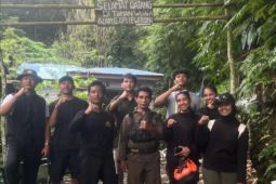 BKSDA Maluku kawal aktivitas pendakian Gunung Api Banda