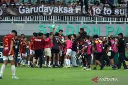 Tim Garudayaksa lakukan selebrasi promosi ke Liga 1