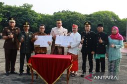 Kota Bekasi perkuat ruang hijau melalui "Tri for Tree"