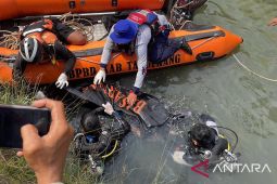 Tim SAR temukan korban tenggelam di kali Perumahan Gading Serpong