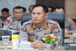 Polda Kalsel tindaki oknum polisi merokok saat kendarai mobil hingga videonya viral
