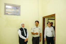 Pemprov Jatim telah membedah 135 rumah insan pendidikan