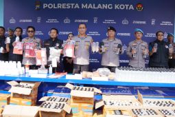 Polisi gagalkan peredaran 8,9 kg ganja dan 1,6 kg sabu di Kota Malang
