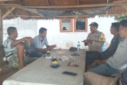 Wujud nyata Polri hadir menjaga keamanan desa, Bhabinkamtibmas Polsek Padang Tualang sambangi warga