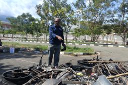 Komnas HAM: 30 kendaraan terbakar di Stadion Lukas Enembe