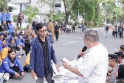 Gt Iskandar dan Disdik Kalsel : Persoalan relatif sudah teratasi