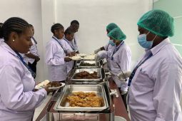 Delapan pemuda Kamoro lulus IPN, siap bekerja di industri perhotelan