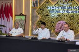 Mensos membebastugaskan dua pejabat terkait pengadaan Sekolah Rakyat