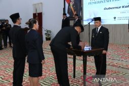 Gubernur Kalbar rombak 206 pejabat struktural tingkatkan layanan