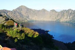 Wisatawan Gunung Rinjani lakukan pendakian capai 1.505 pendaki pada libur panjang