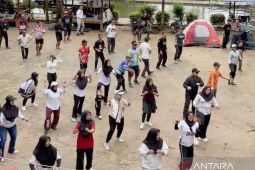 Bupati Kubu Raya kampanyekan wisata lewat berkemah dan olahraga