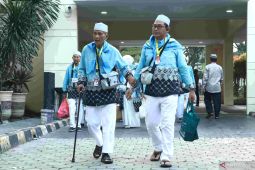 Pemkab Bekasi lepas keberangkatan 542 calon haji kelompok terbang terakhir