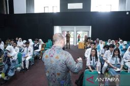 Taman Budaya Kaltim didik para pelajar lestarikan sastra daerah