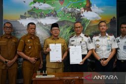 Perkuat layanan paspor, Imigrasi Sumbar dan Pemkot Payakumbuh teken MoU siapkan Unit Kerja Keimigrasian