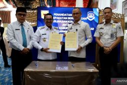 Pemkab Tanah Datar tingkatkan pelayanan keimigrasian hingga perkuat pengawasan orang asing