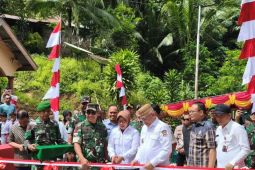 Pemkab Gorontalo apresiasi dukungan TNI bangun jembatan antar wilayah