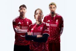 Jersi kandang baru Liverpool