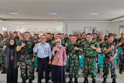 OJK Tasikmalaya dan TNI perkuat gerakan waspada keuangan ilegal