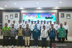 Bupati HST lantik Supriadi pimpin pengurus KORMI