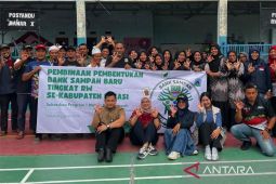 Pemkab Bekasi targetkan bentuk 200 bank sampah baru tingkat RW pada 2026