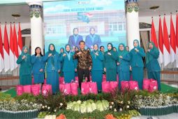 Ketua PKK Kabupaten Madiun ajak kader dukung wujudkan generasi emas