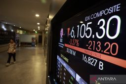 IHSG turun 4,11 persen pada Rabu, bursa regional justru menguat