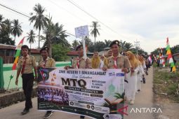 Pawai Ta'aruf meriahkan Pembukaan MTQ Ke-XIV Padang Lawas Utara