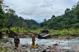 Rejang Lebong upayakan perbaikan jembatan gantung putus akibat banjir