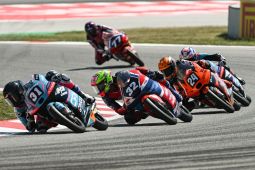 Kiandra Ramadhipa juara Moto3 Junior 2026 Portugal