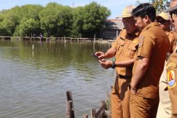 Kabupaten Cirebon prioritaskan penanganan rob di pesisir Ambulu