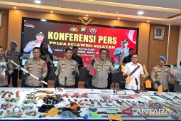 Kapolda Sulsel perintahkan pantau kelompok bermuatan politik