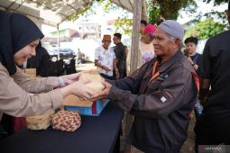 Pertamina Patra Niaga Regional Sulawesi tebar ribuan paket daging kurban di berbagai wilayah operasi